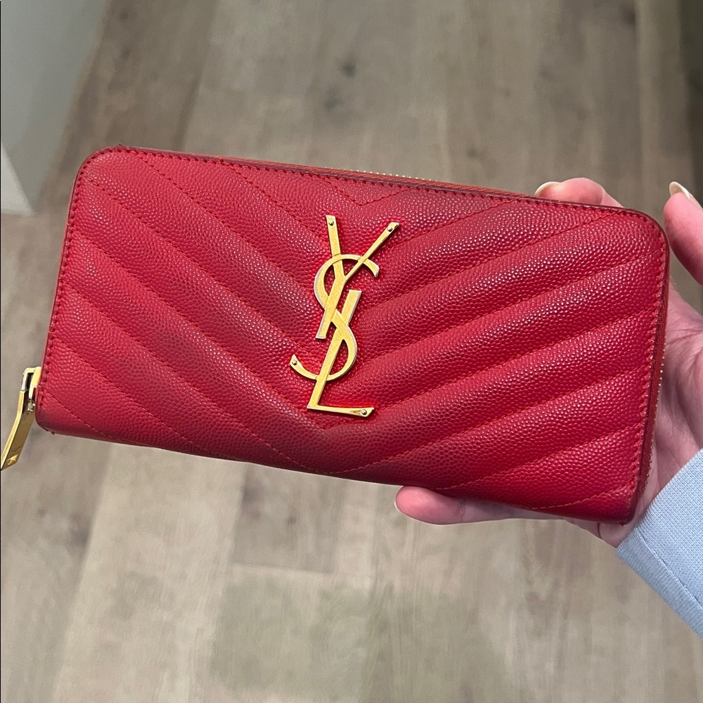 YSL SAINT LAURENT CASSANDRE MATELASSÉ LEATHER LONG ZIP AROUND WALLET RED
